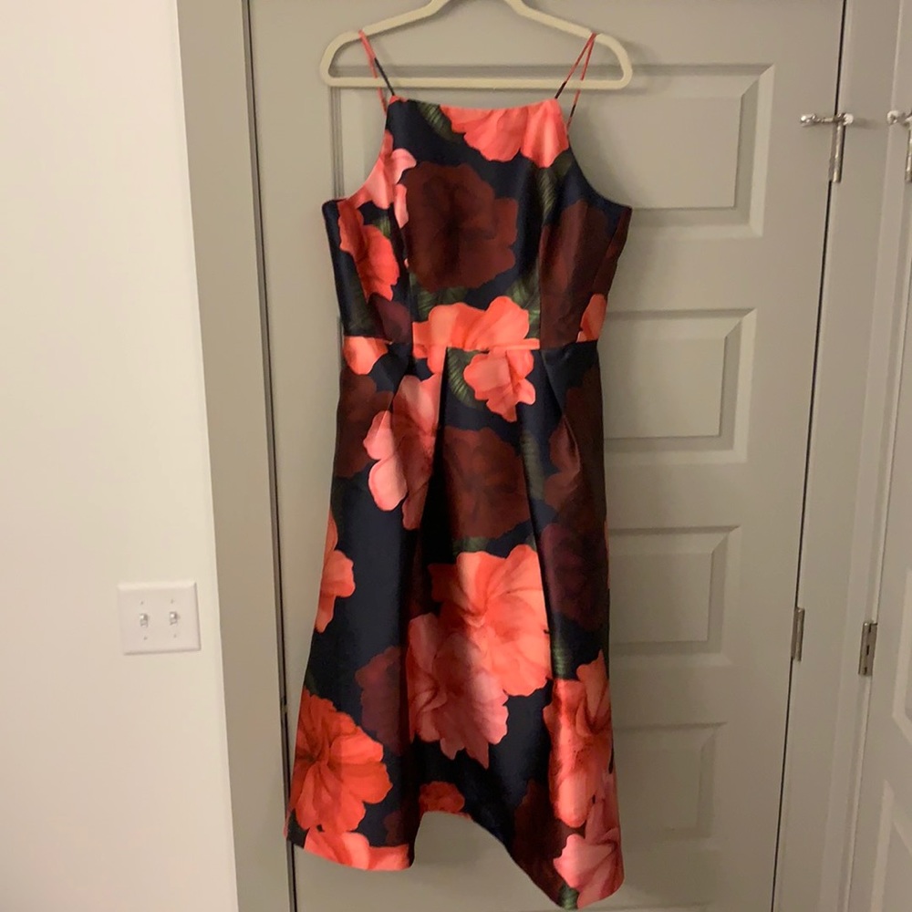 Kay Unger Formal Dress with Pockets